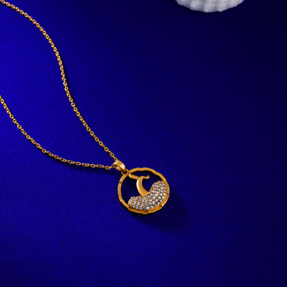 Golden Necklace with a Diamond Pendant