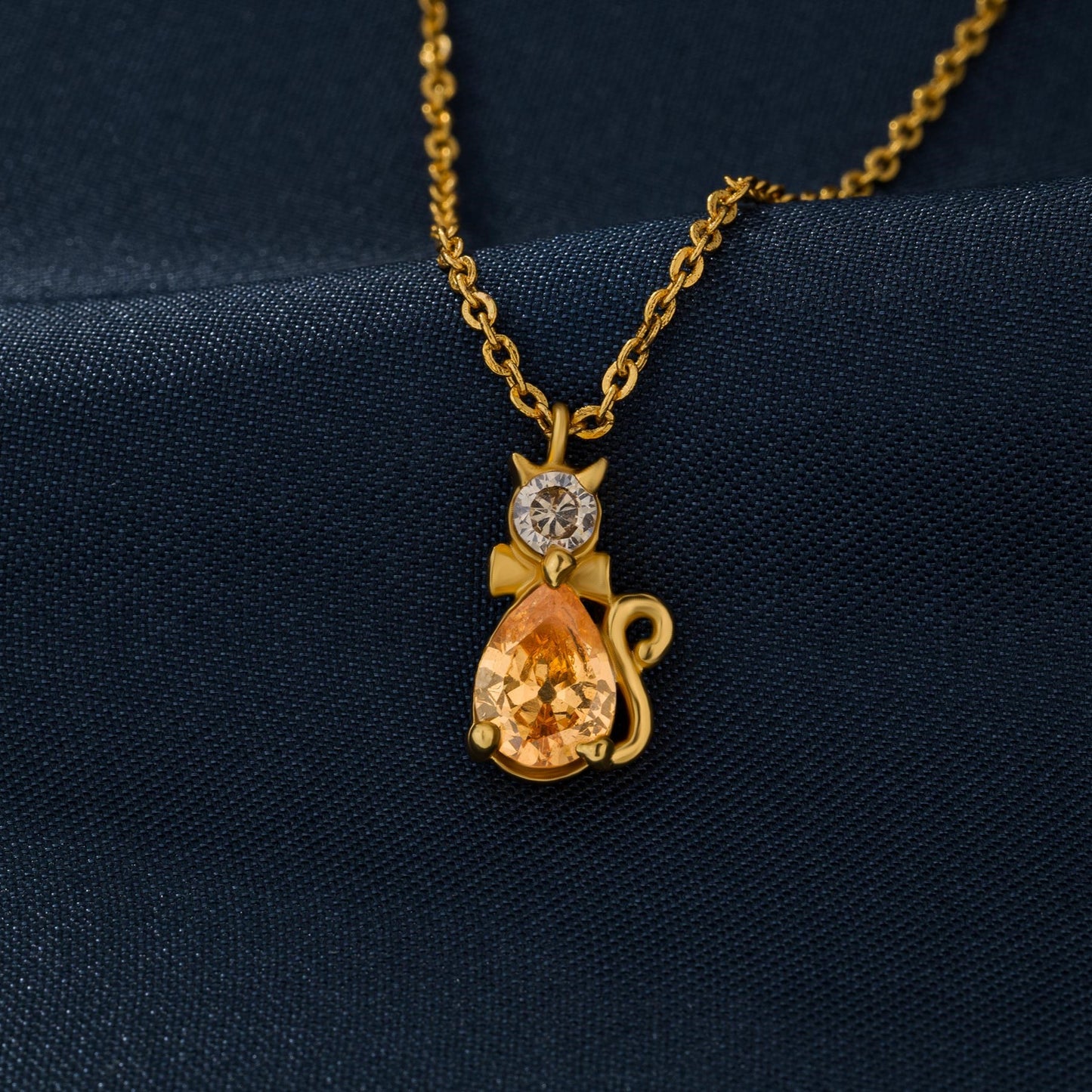 royal yellow cat pendant