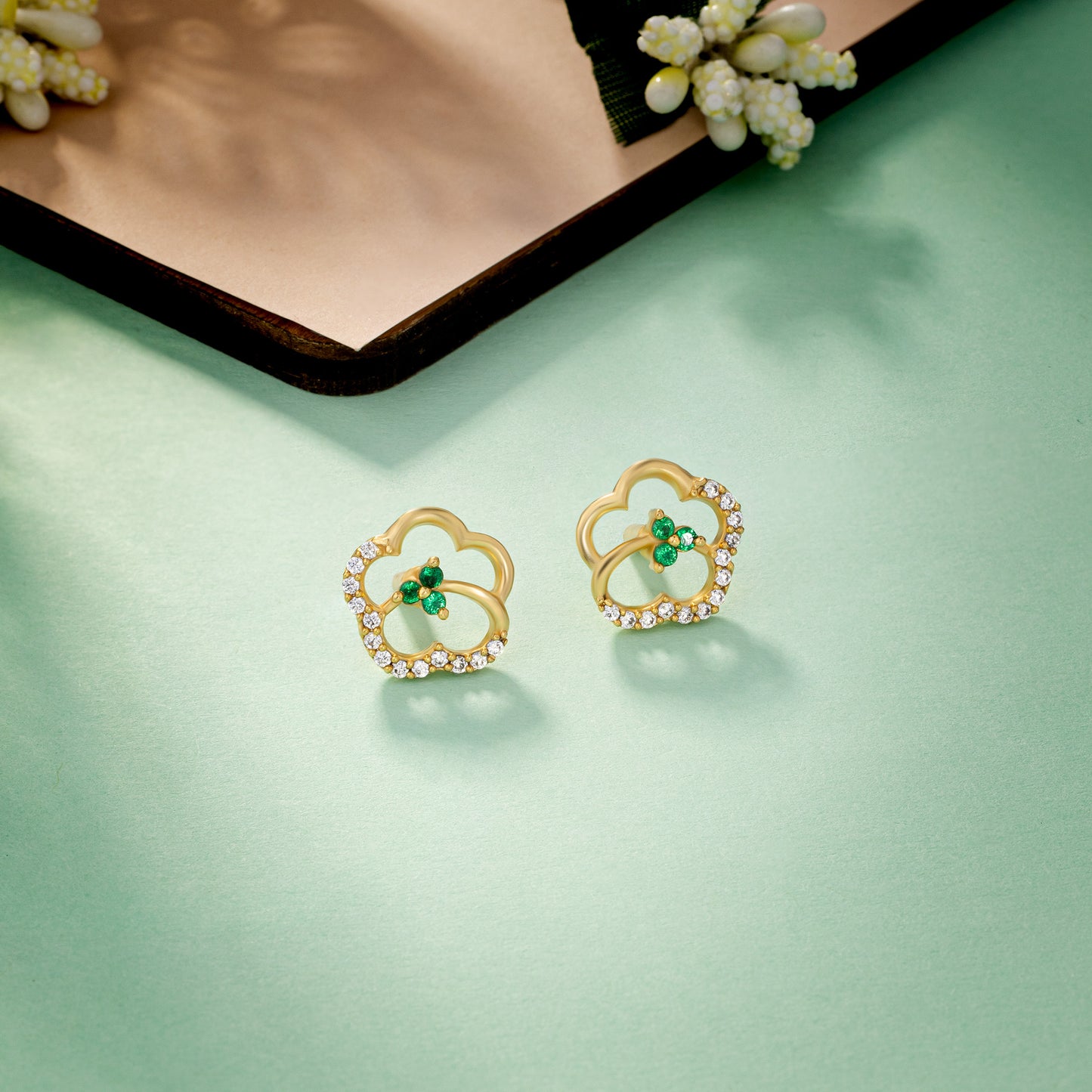 green clover sparkle studs