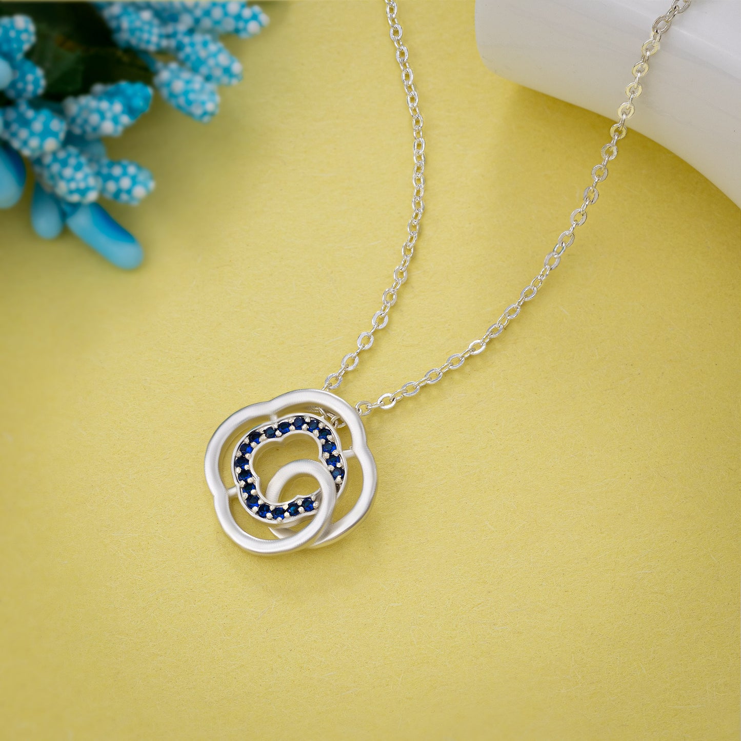 elevate your look with this elegant circle pendant necklace