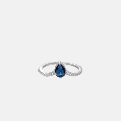 Silver Ring with a Blue Sapphire and Diamonds