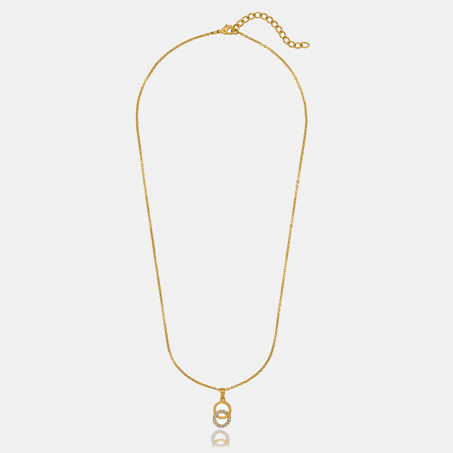 golden necklace with a diamond pendant