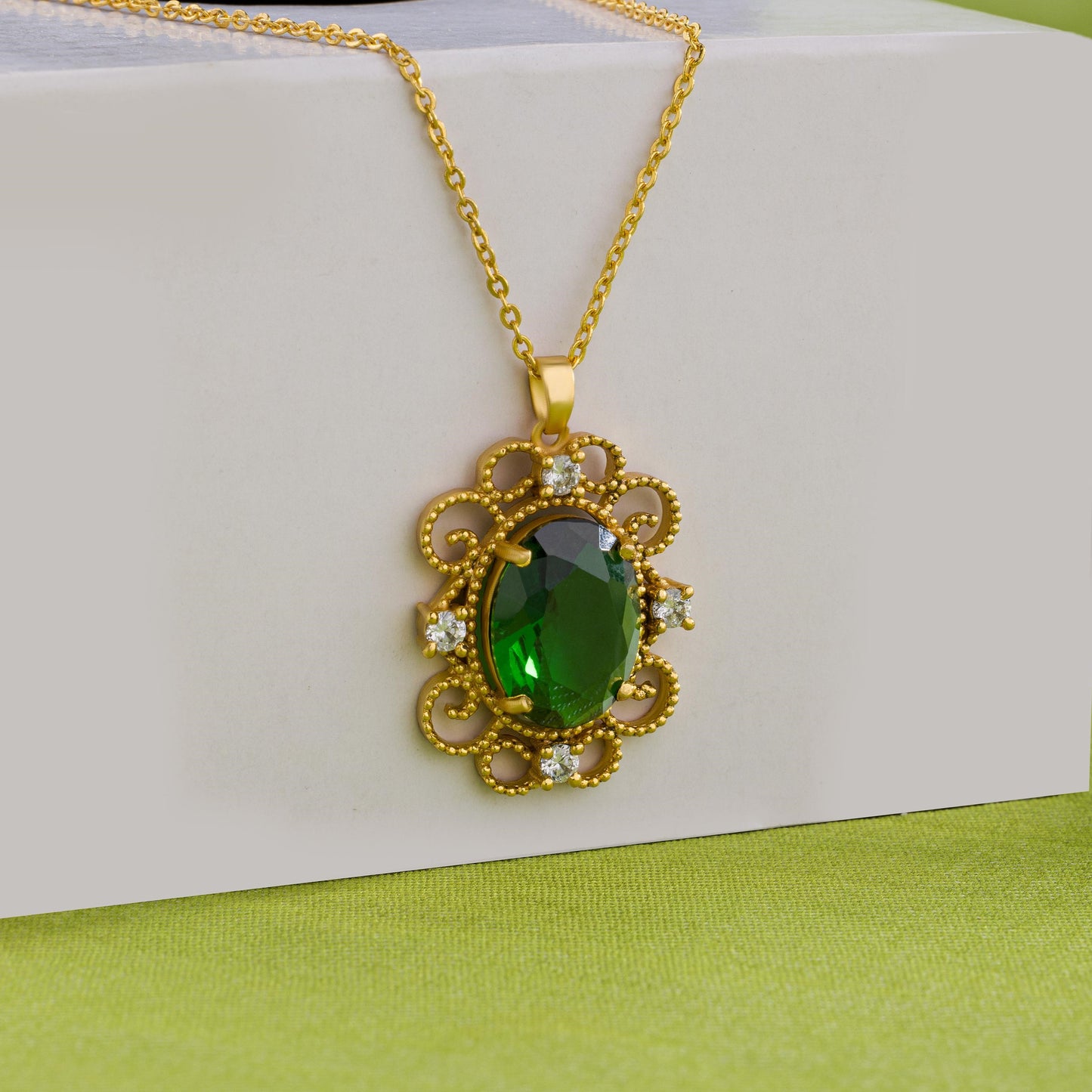 royal green sapphire pendant