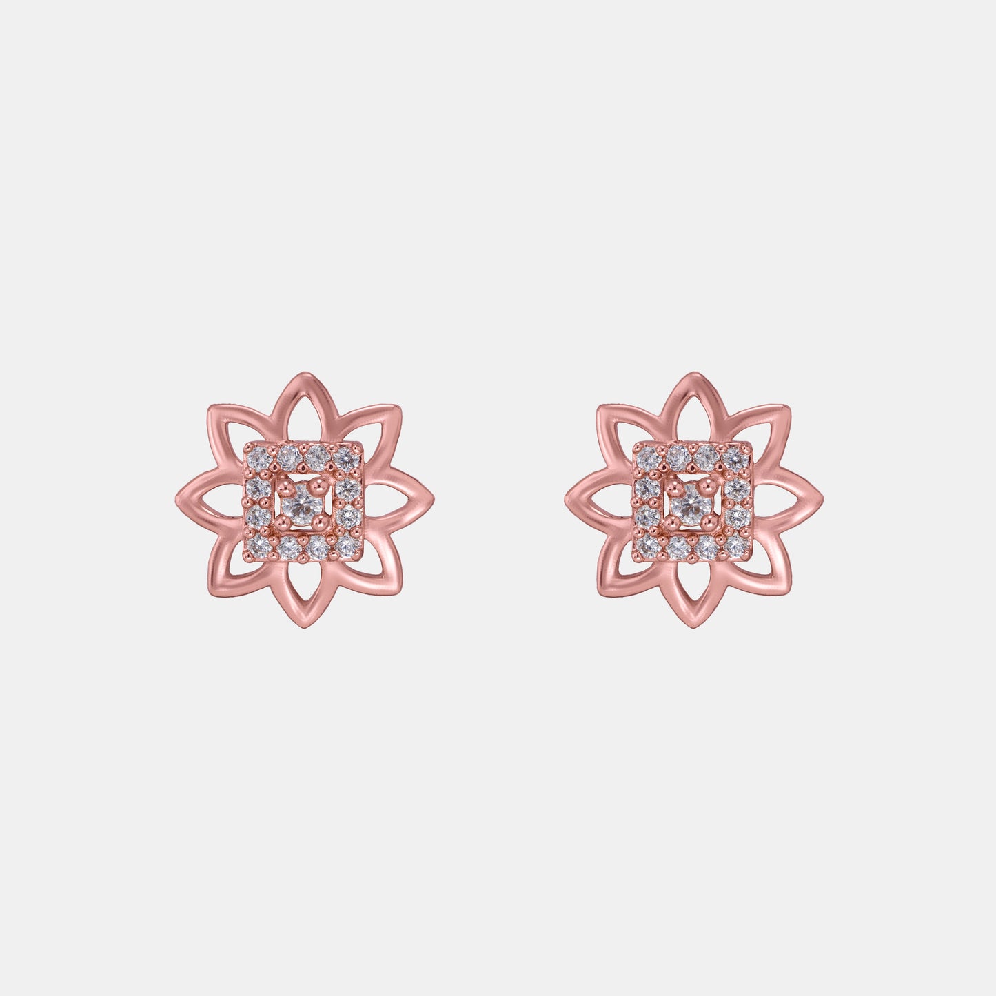 flower earrings made of rose gold and diamonds