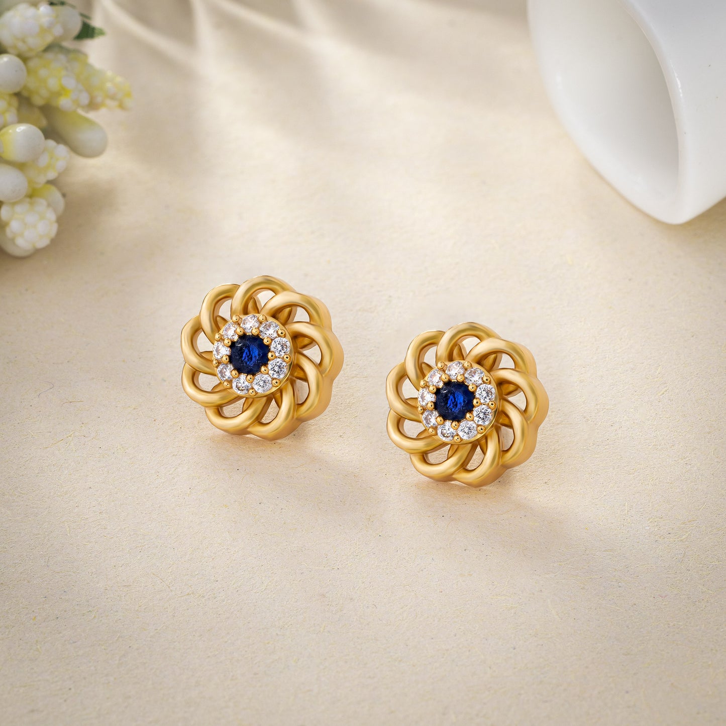 earrings_blue stone_golden_1