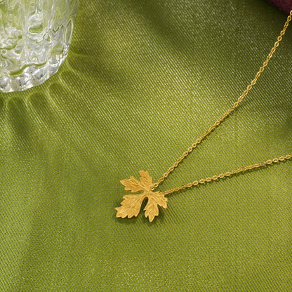 Maple Leaf Pendent Chain