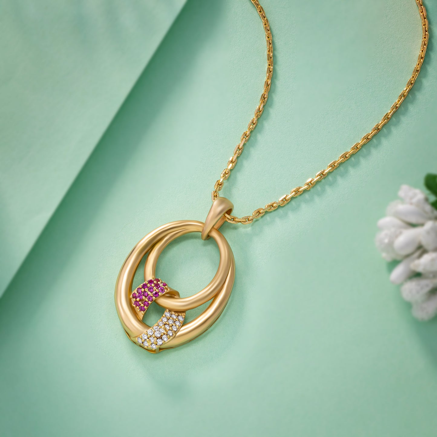 eegance of this exquisite golden pendant