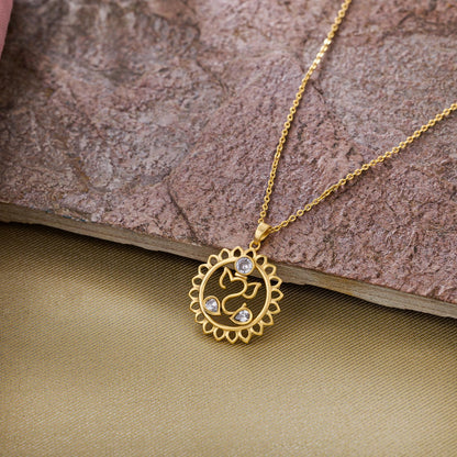 Golden Necklace with a Diamond Flower