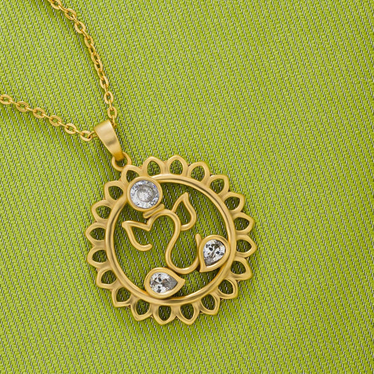 Golden Necklace with a Diamond Flower