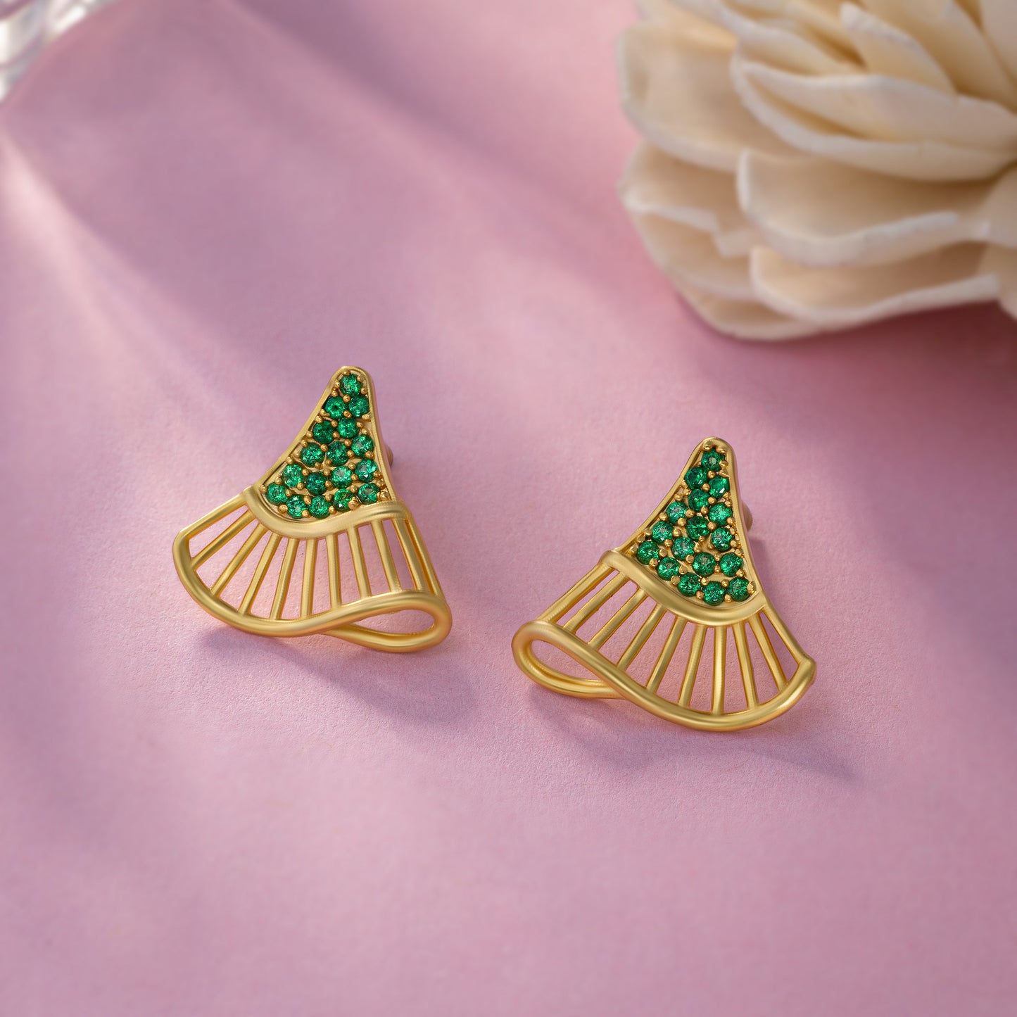 green fan radiance stud