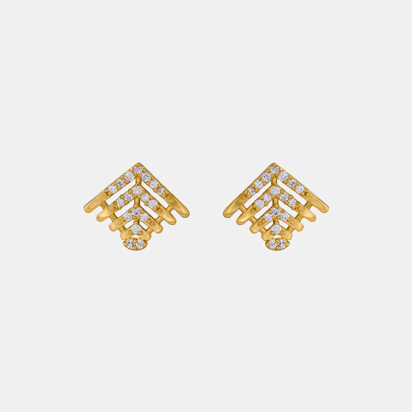 the golden earrings with diamonds