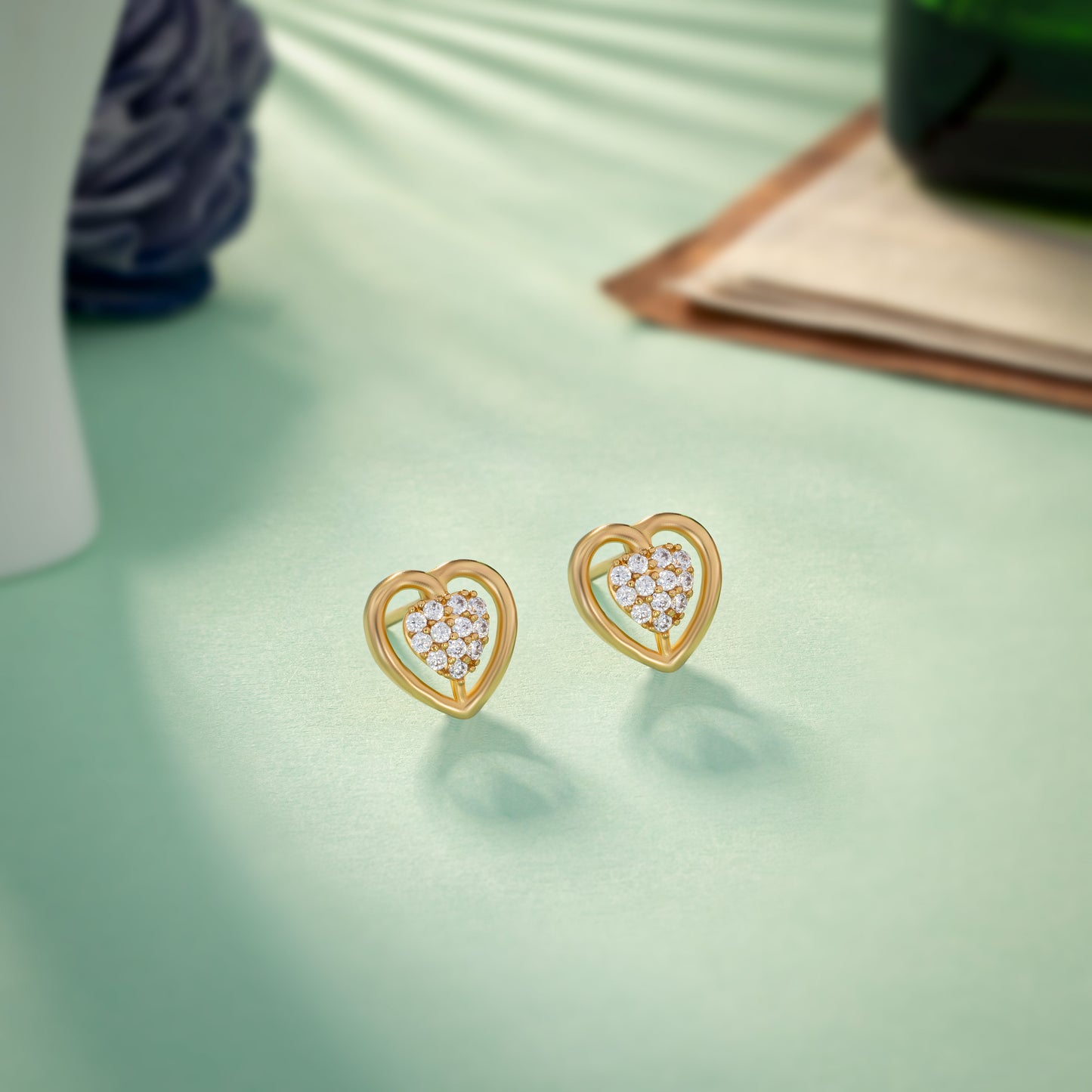 earring_white stone_golden_2