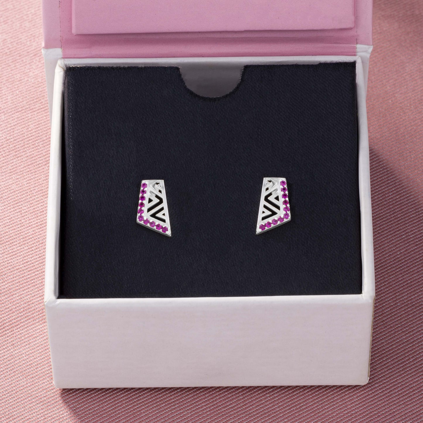 geochic radiance stud