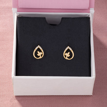 Pair of Golden Earrings with Diamonds