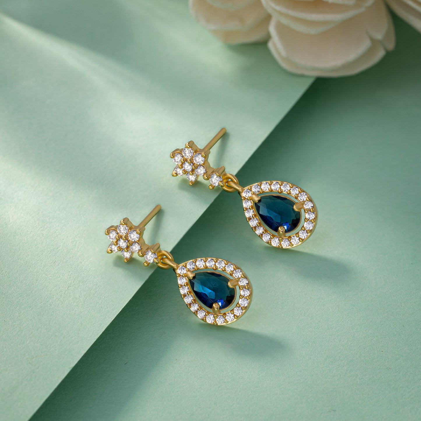 blue starry blossom earring