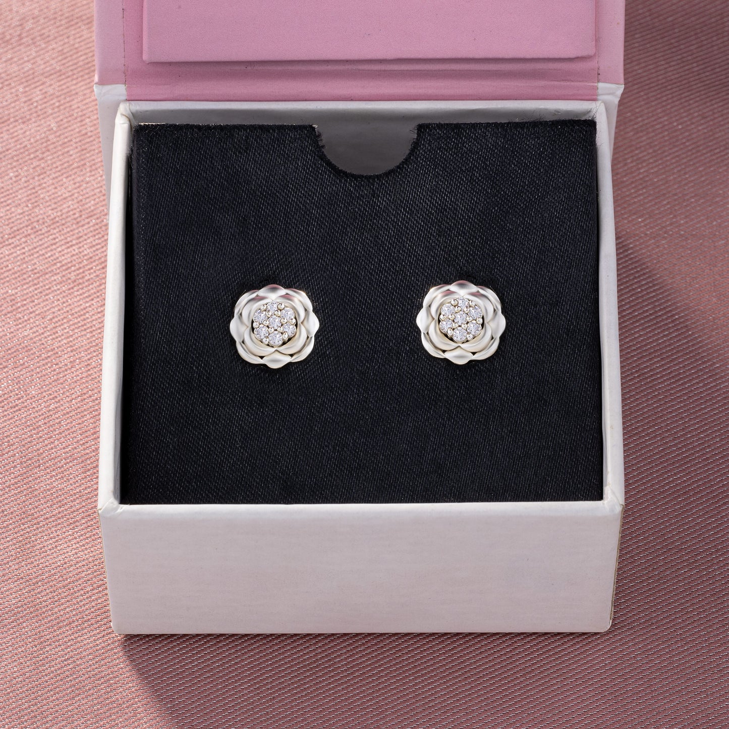 silver blooming studs