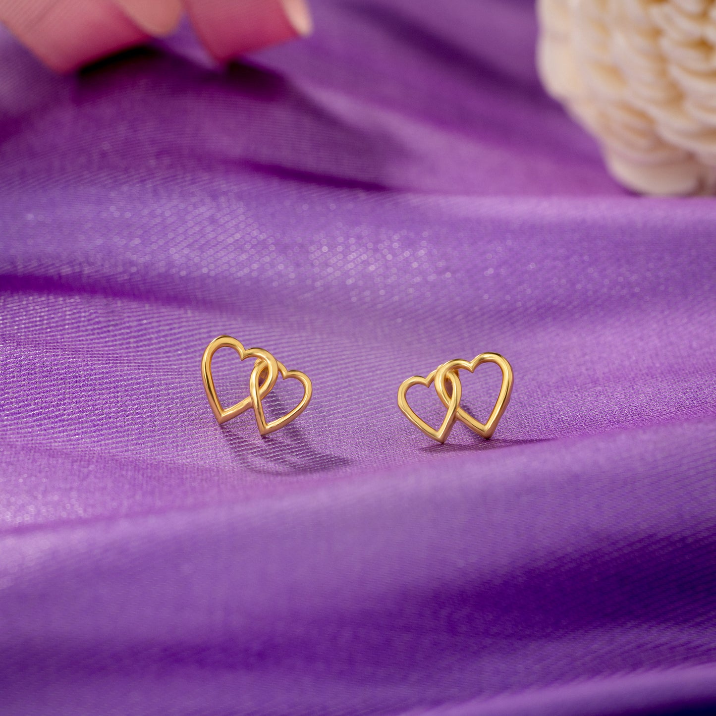 golden heart shaped earrings