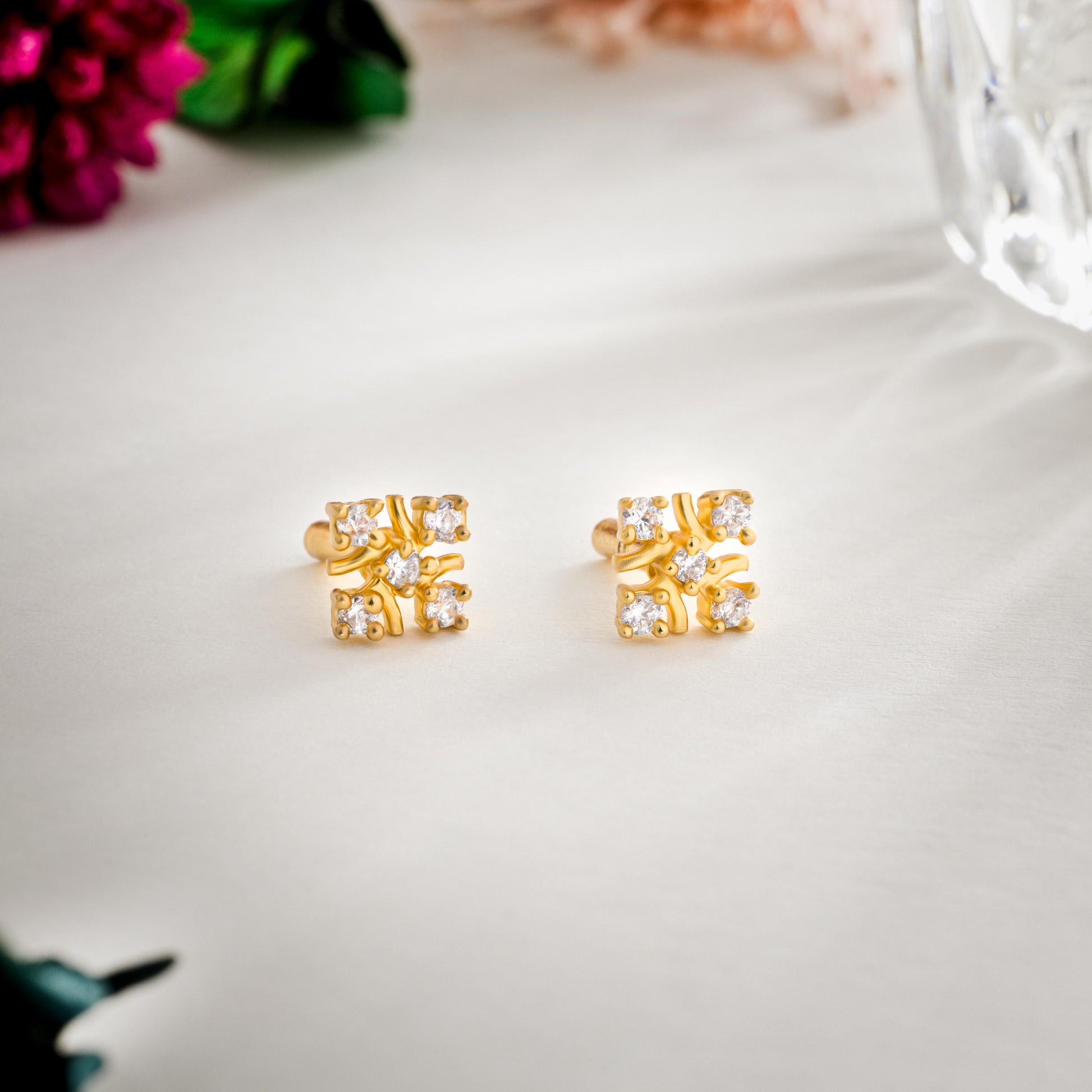 Earring_White Stone_Golden_1