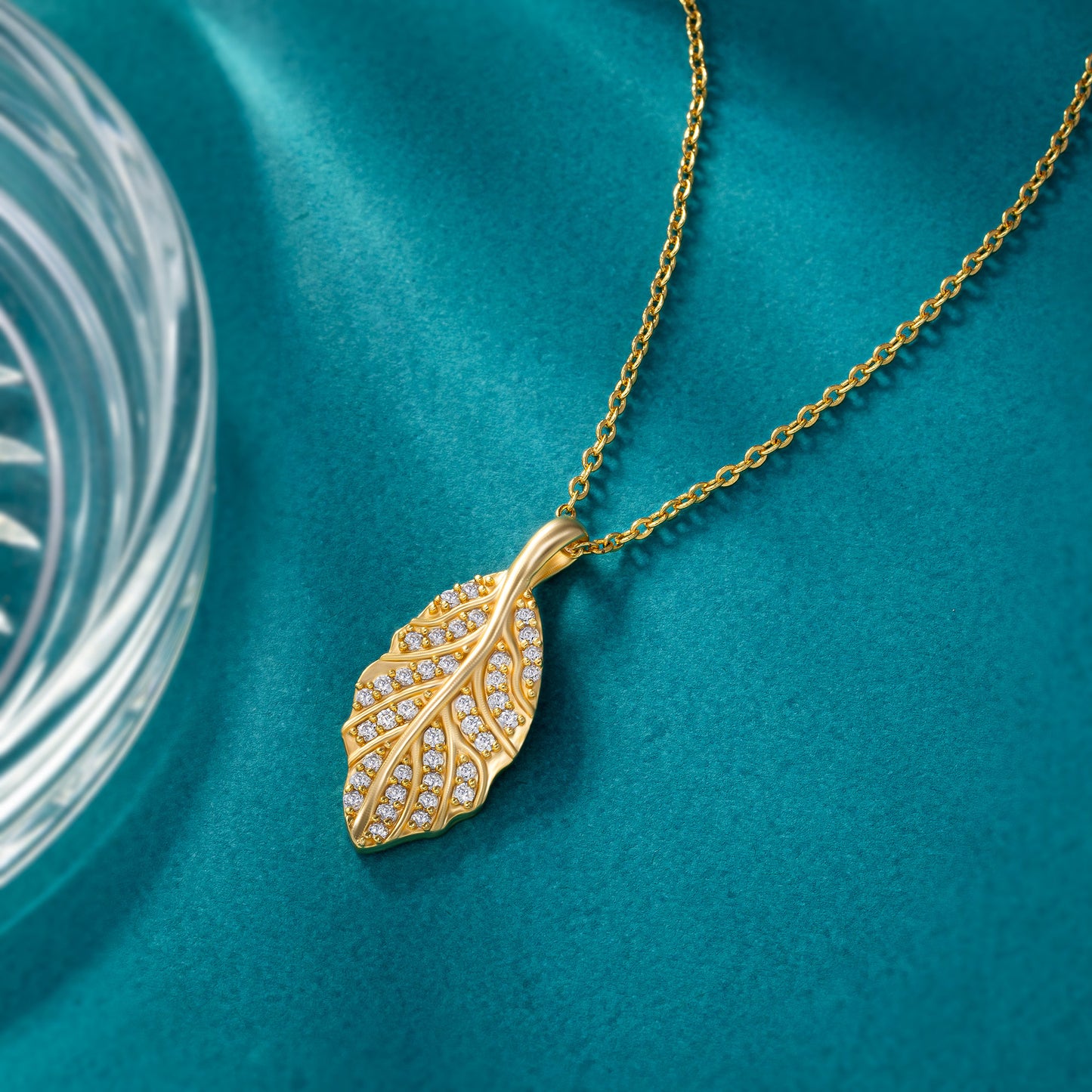 leaf whisper necklace