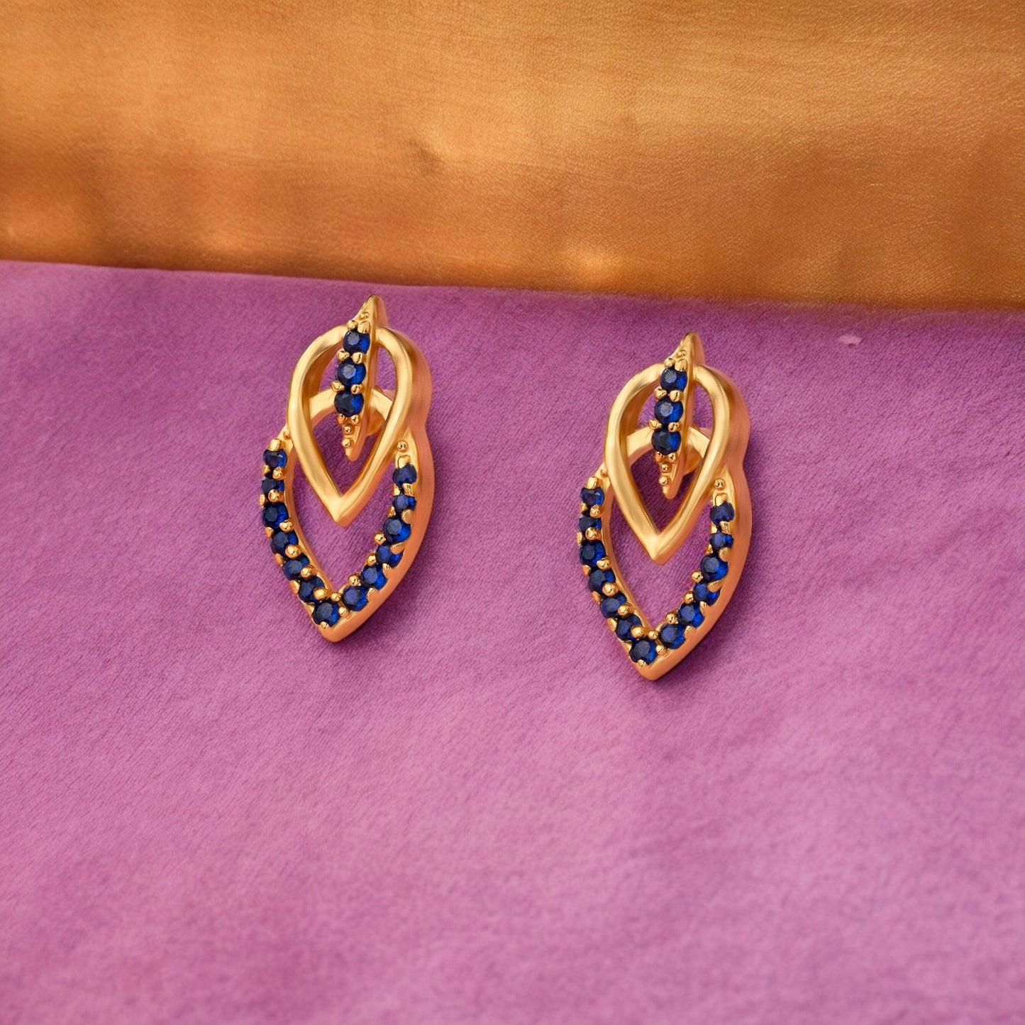 earring_blue stone_golden_1