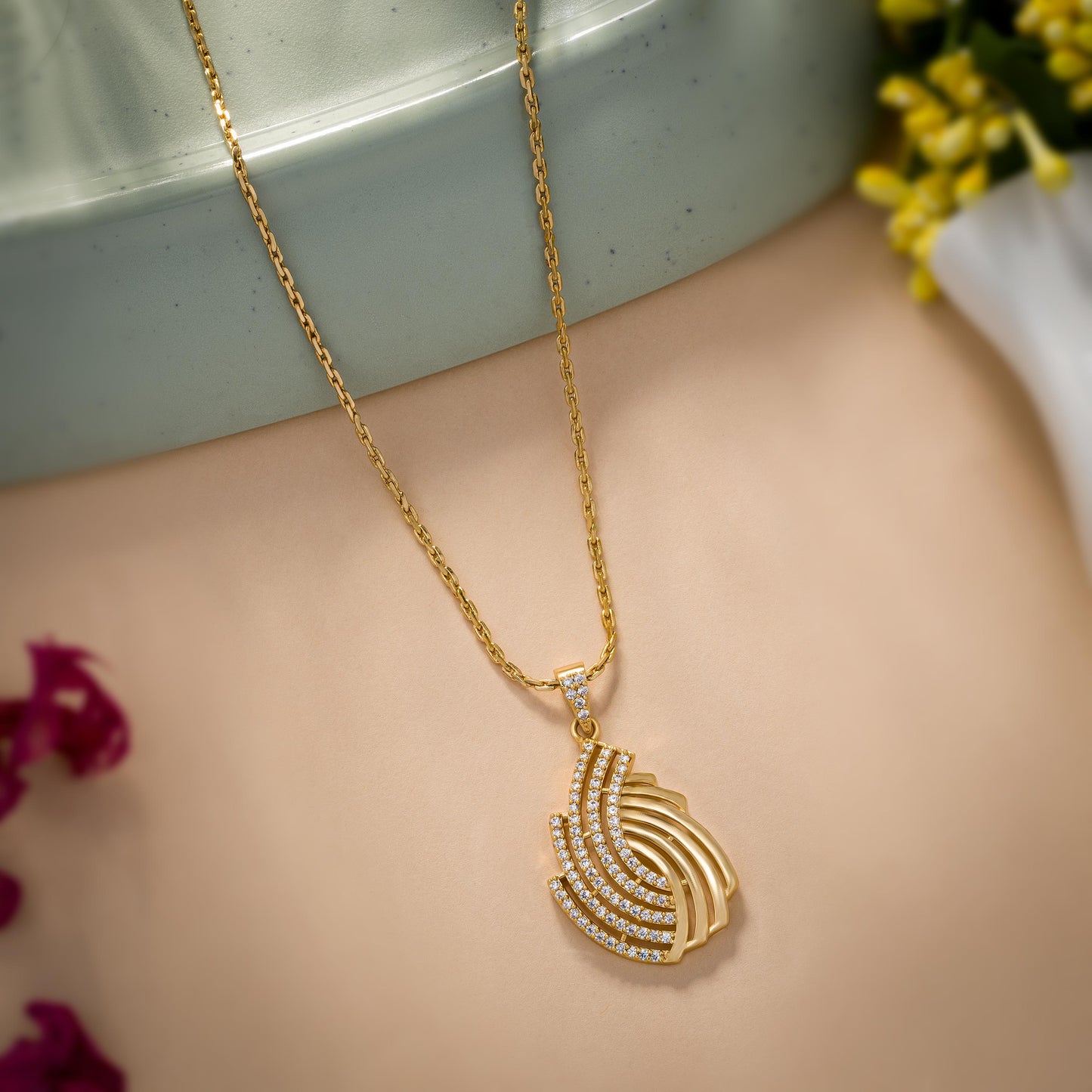 beauty of simplicity with this stunning golden pendant