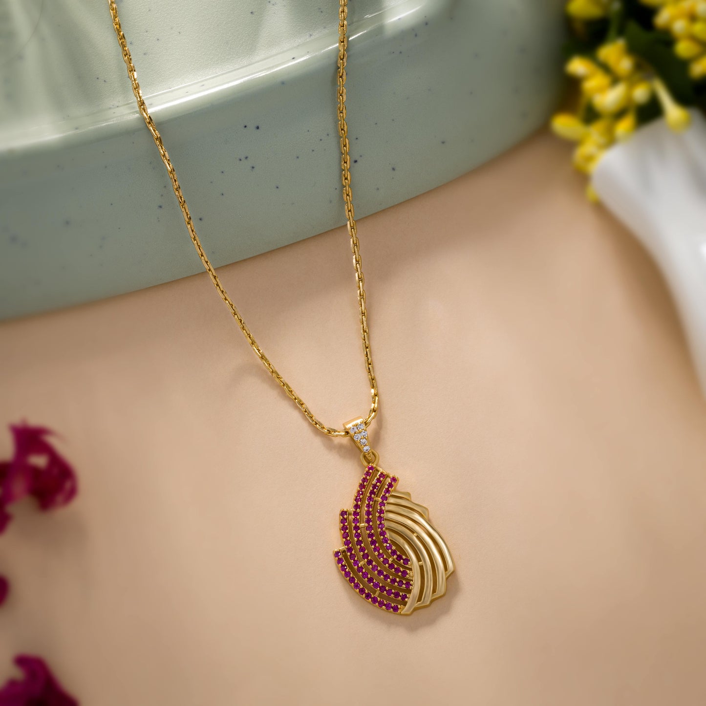 beauty of simplicity with this stunning golden pendant