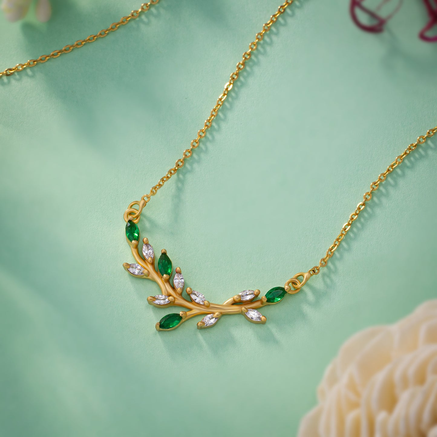 green blossom vine necklace