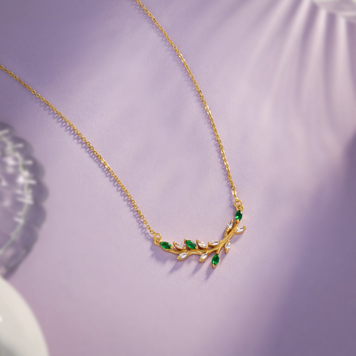 green blossom vine necklace