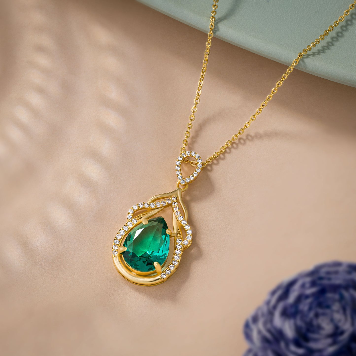 green dewdrop pendant