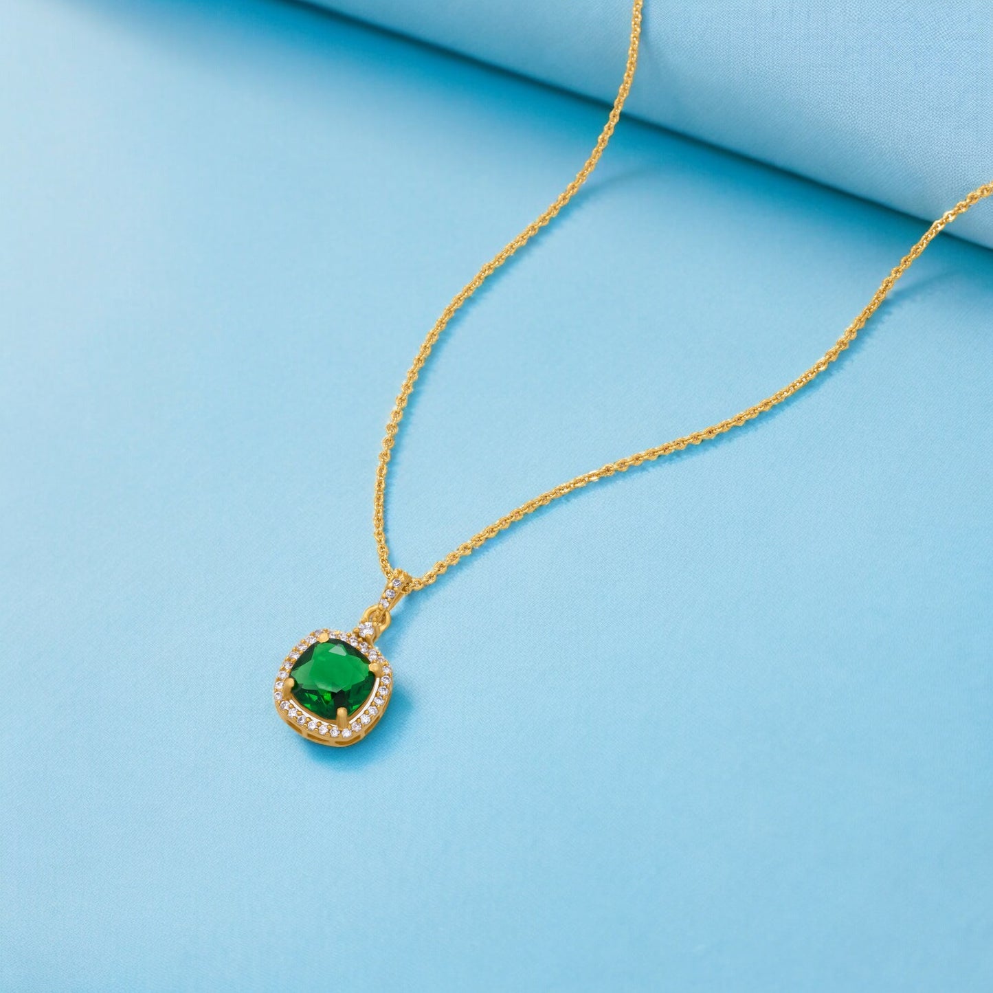 green halo elegance pendant