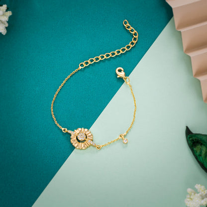 Necklace_White Stone_Golden_1