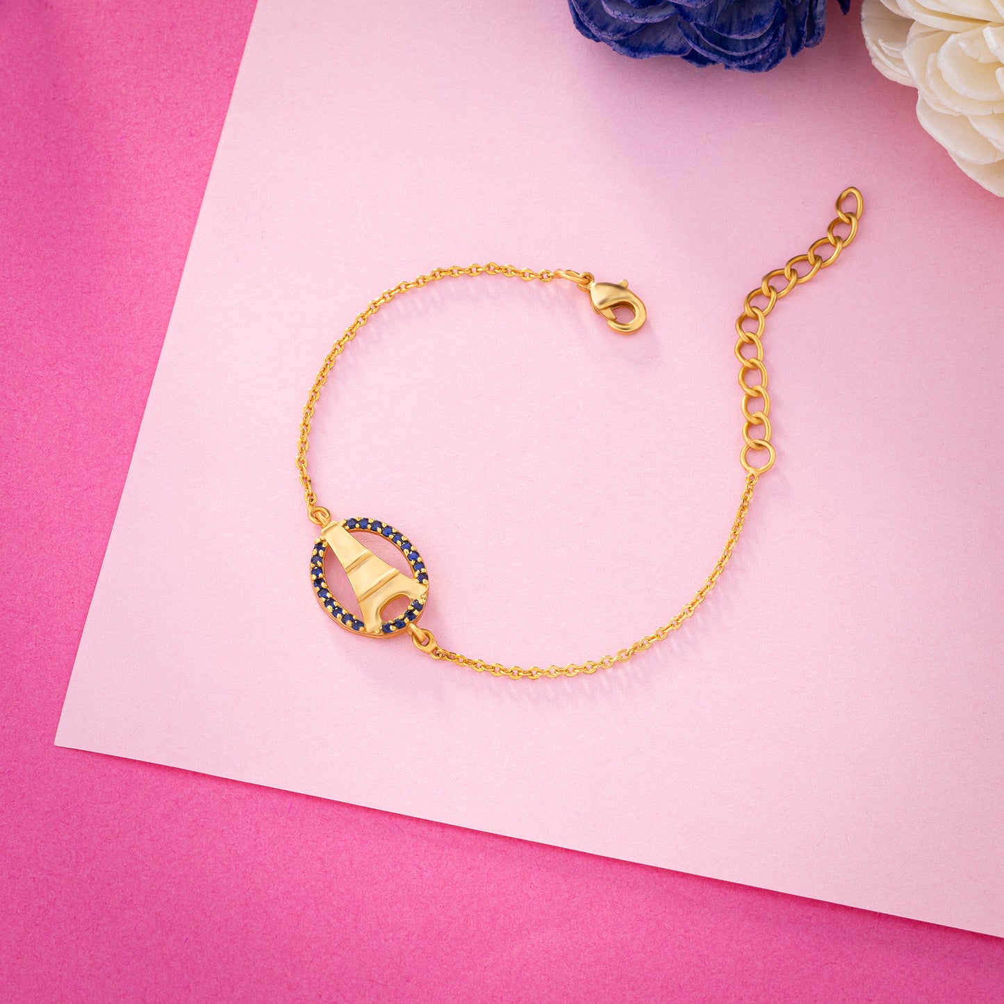 golden bracelet with a diamond clasp