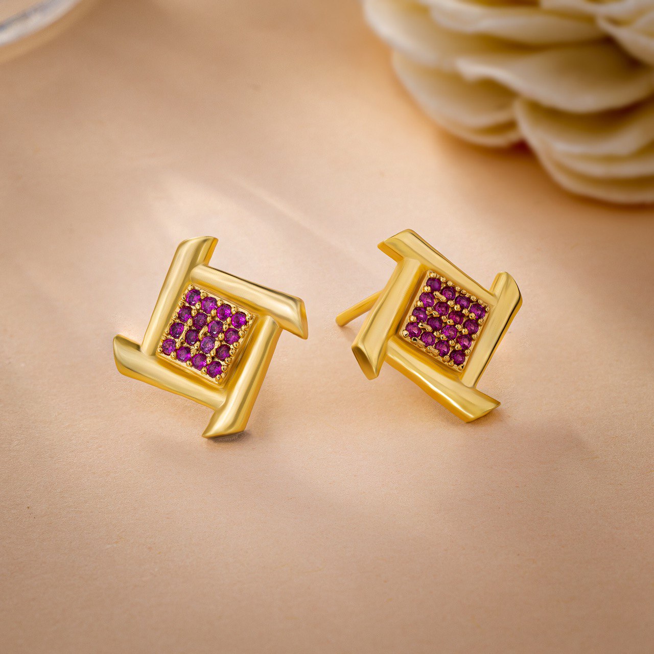 red harmony geometric stud