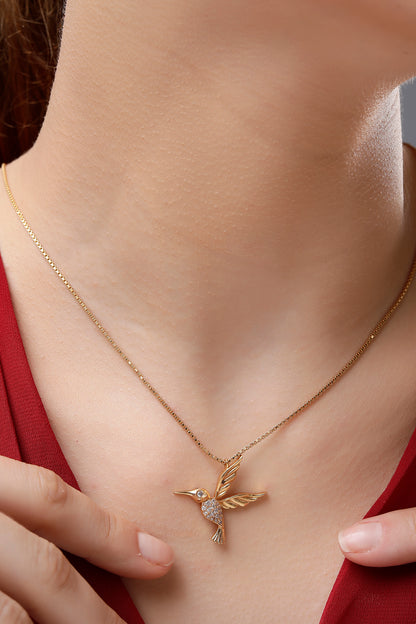 Golden Humming Necklace with Diamonds