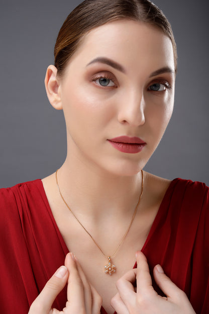 Golden Necklace with a Diamond Pendant