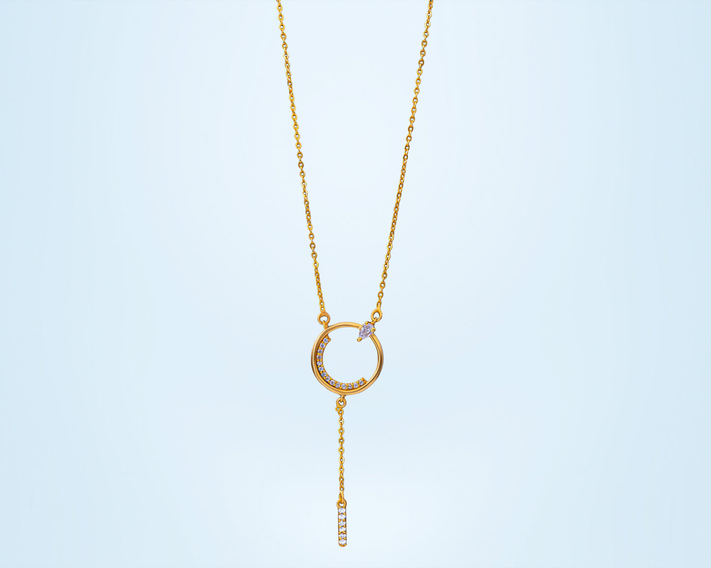 golden necklace with a diamond circle