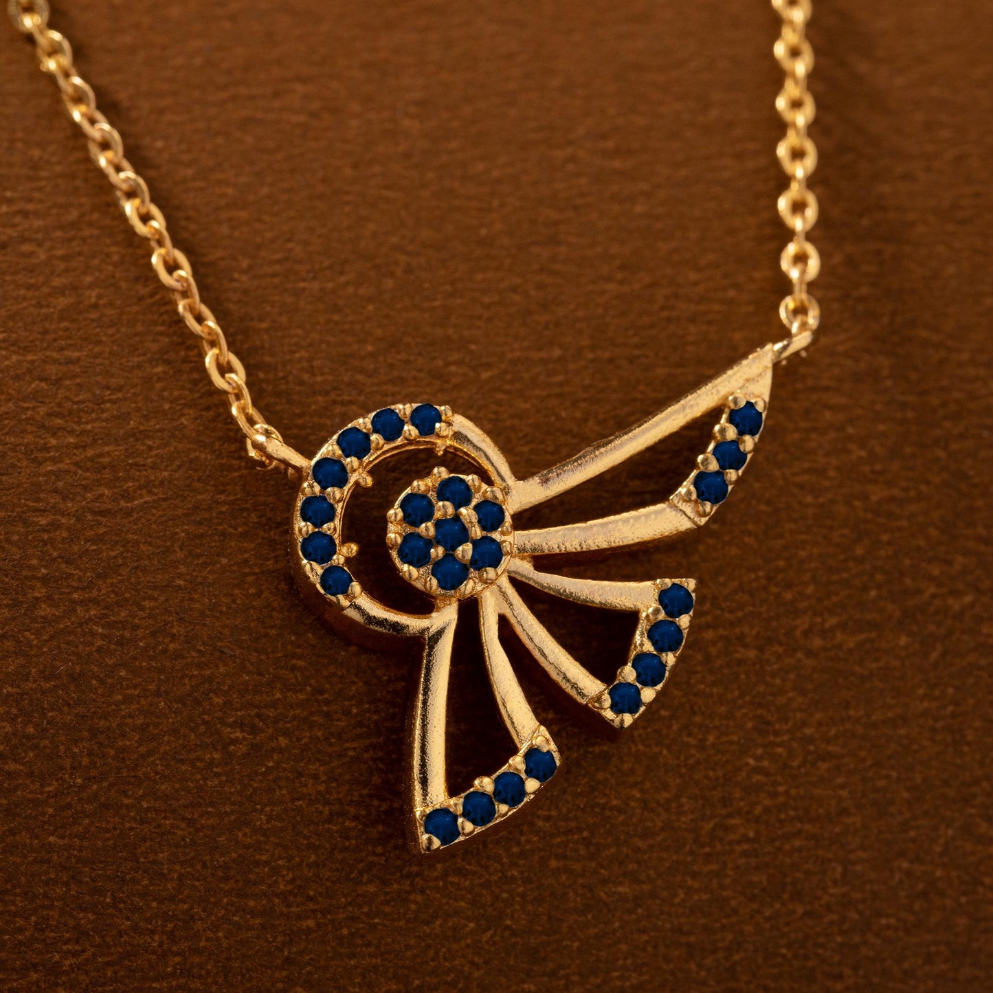 blue crimson bloom necklace