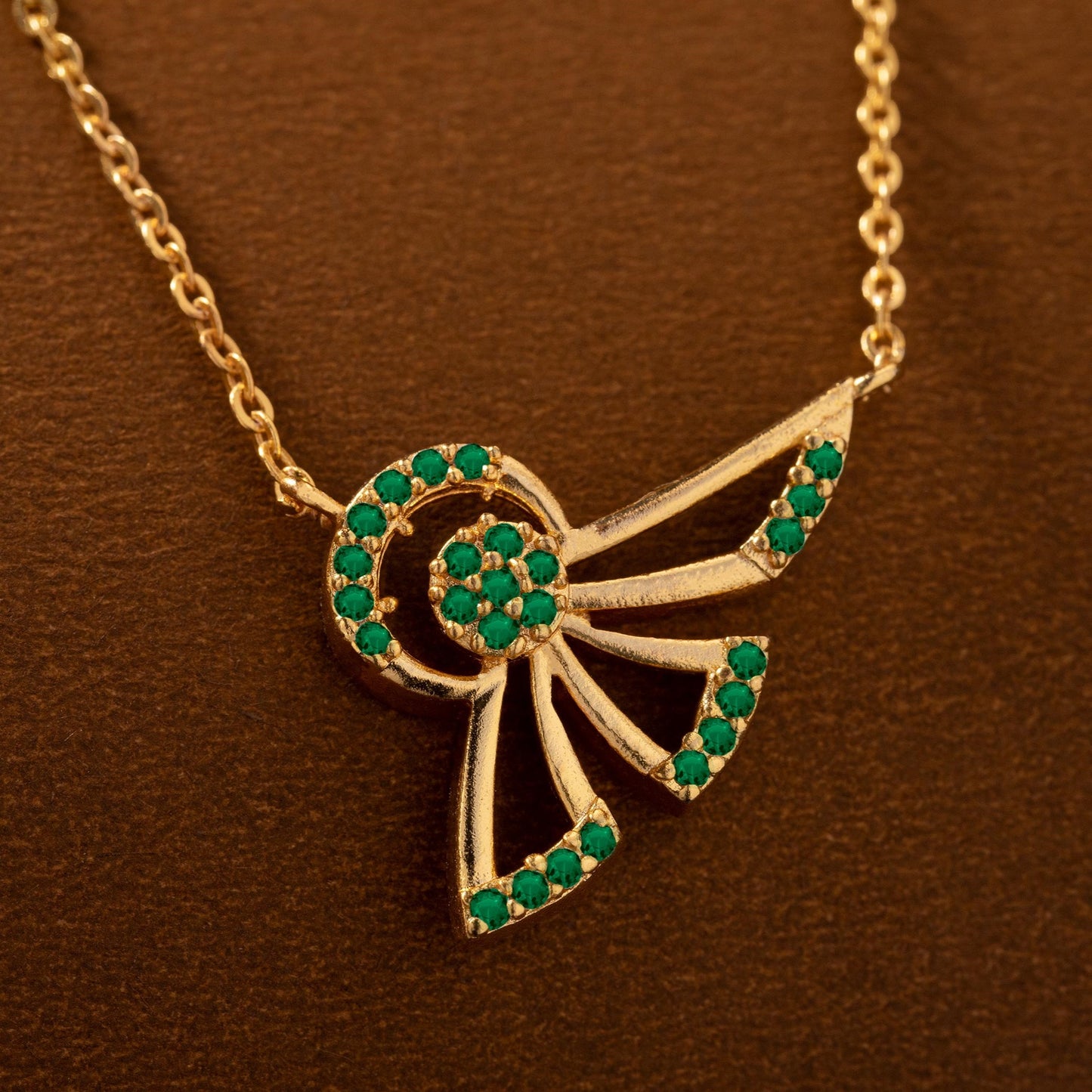 green crimson bloom necklace