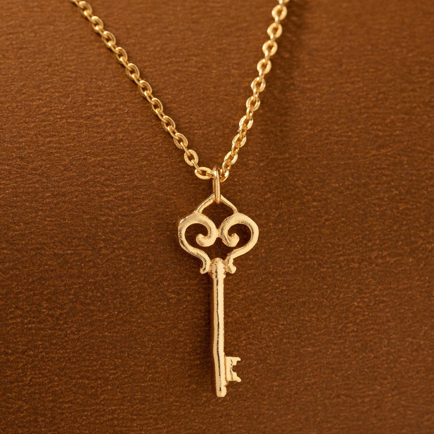 golden key necklace