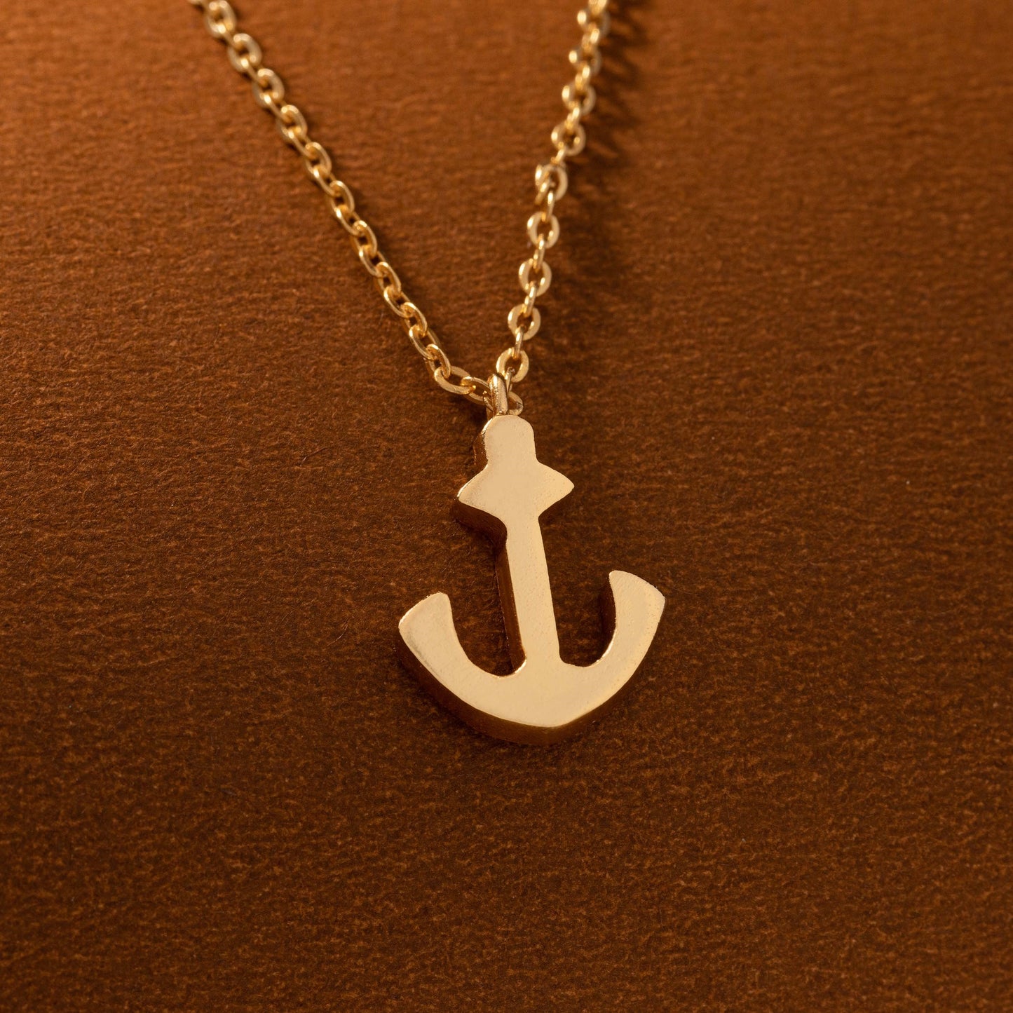 golden anchor necklace