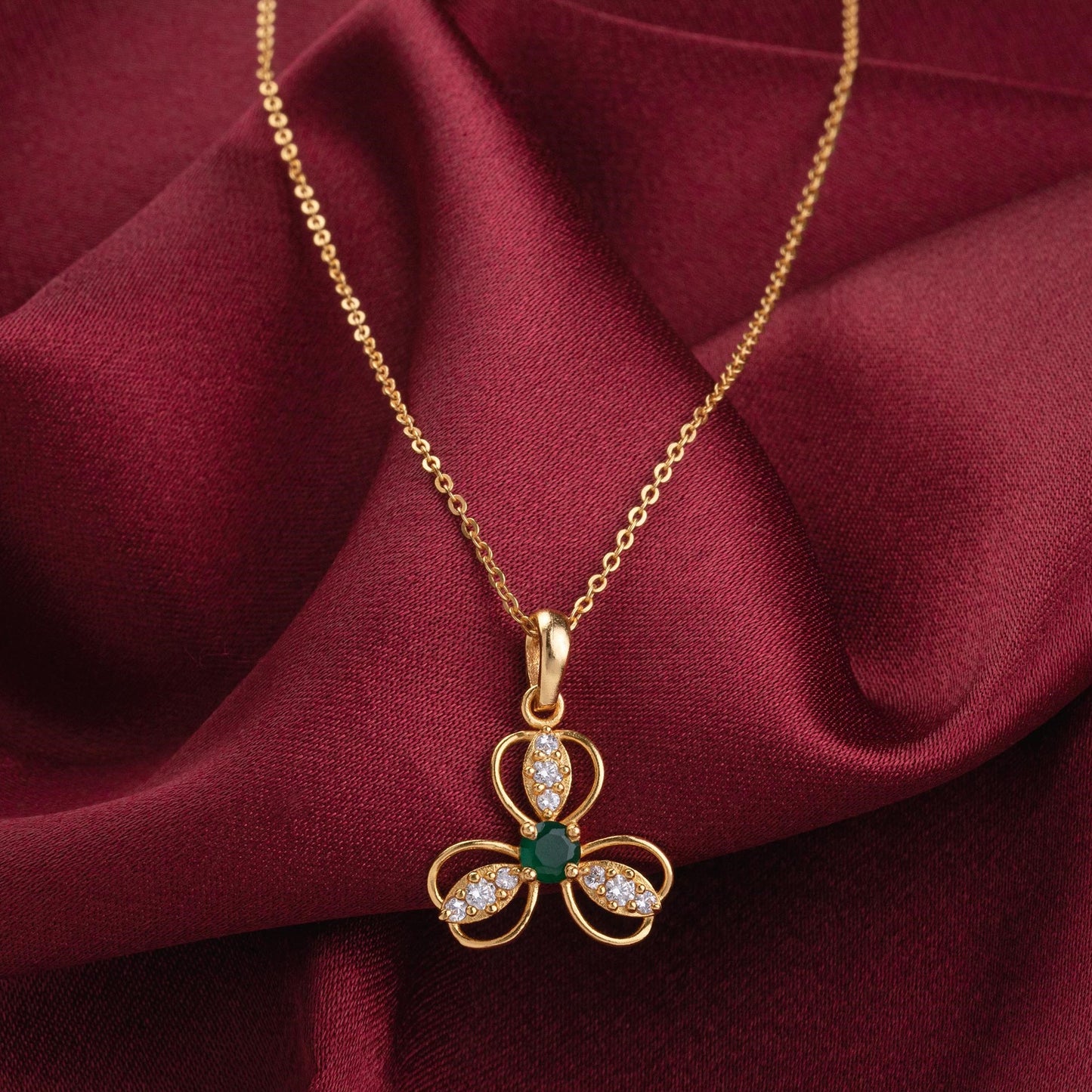 green midnight clover pendant