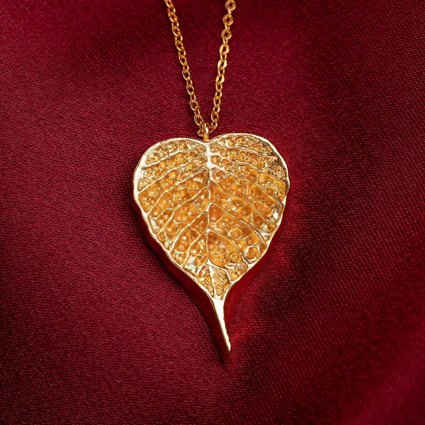 golden krishna leaf necklace with pendant