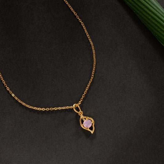 Golden Necklace with a Adorable Stone