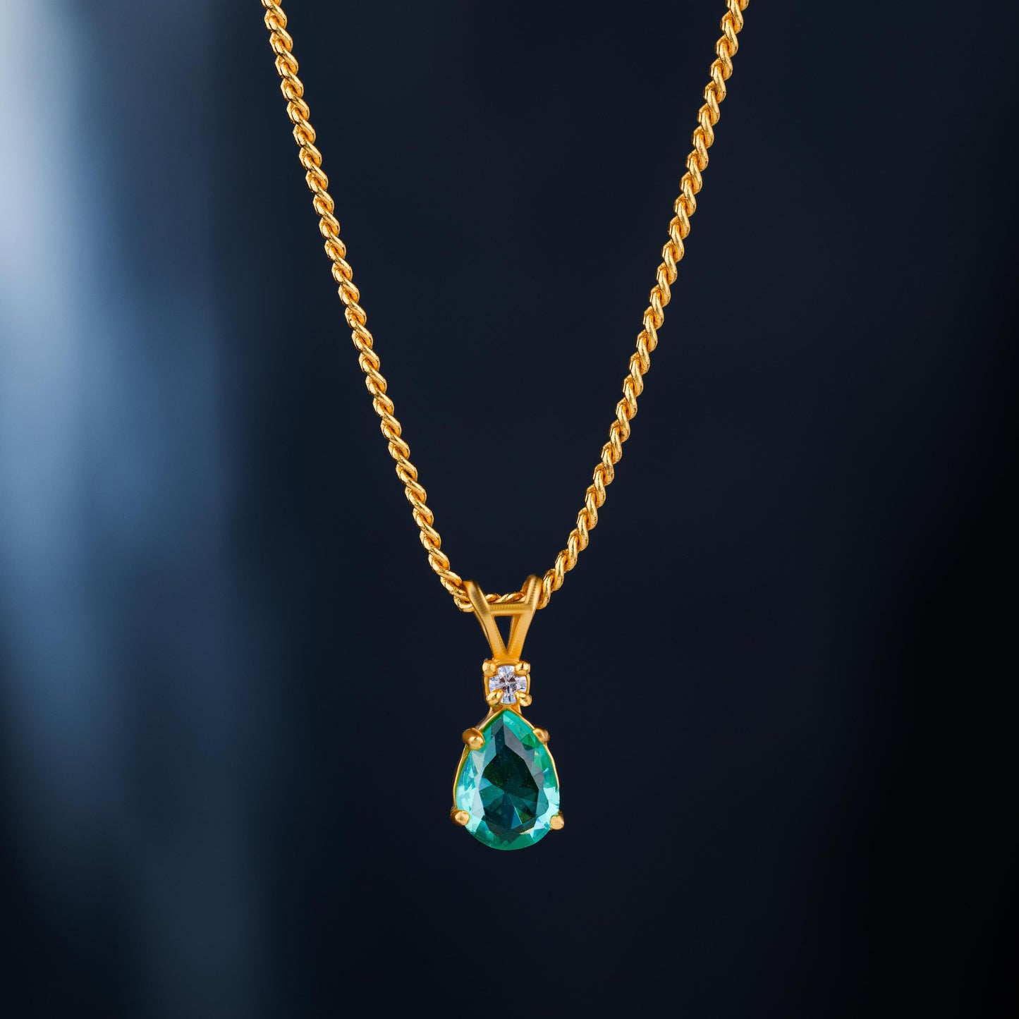 aqua green teardrop elegance necklace