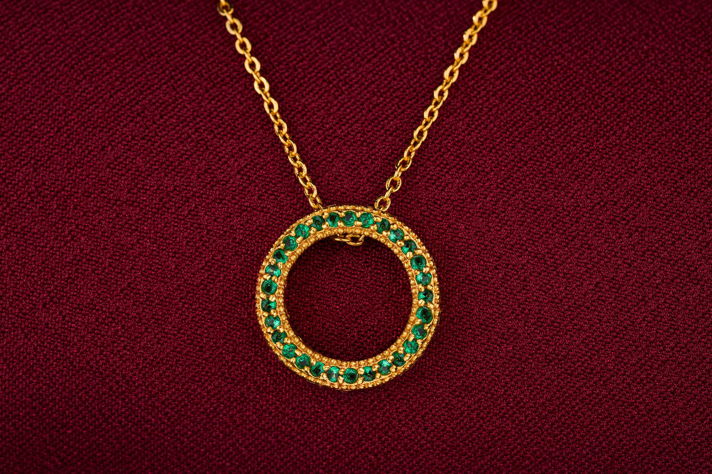 green radiance circle pendant