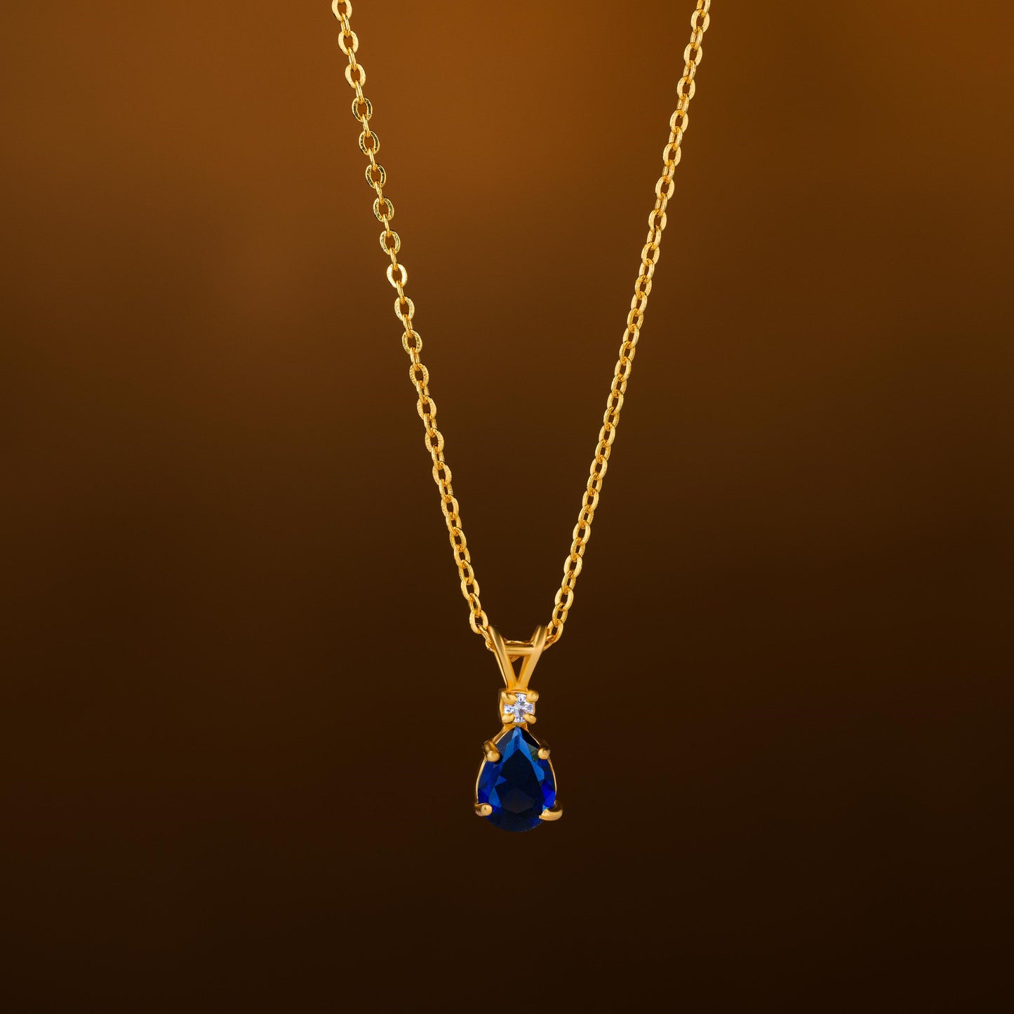 blue elegance necklace