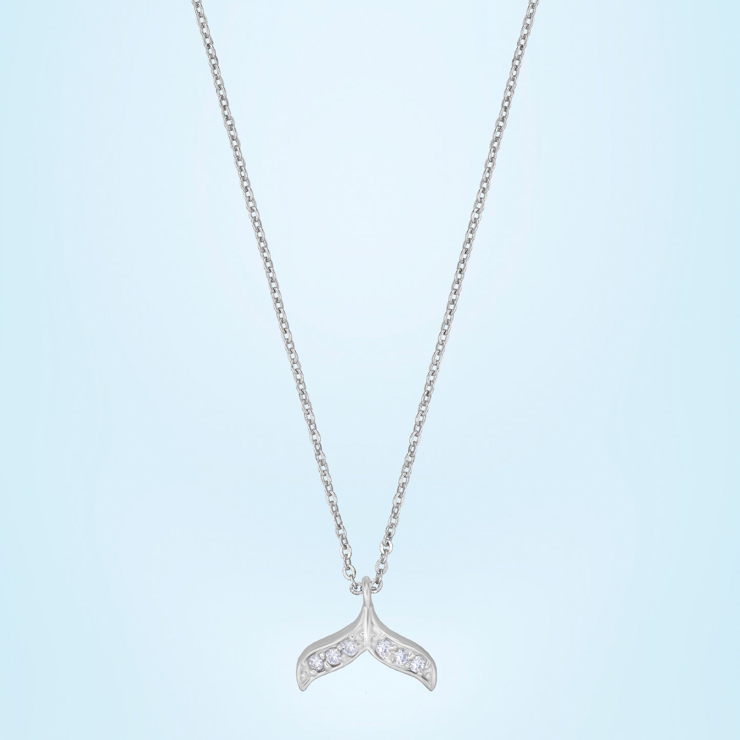 silver necklace with a diamond