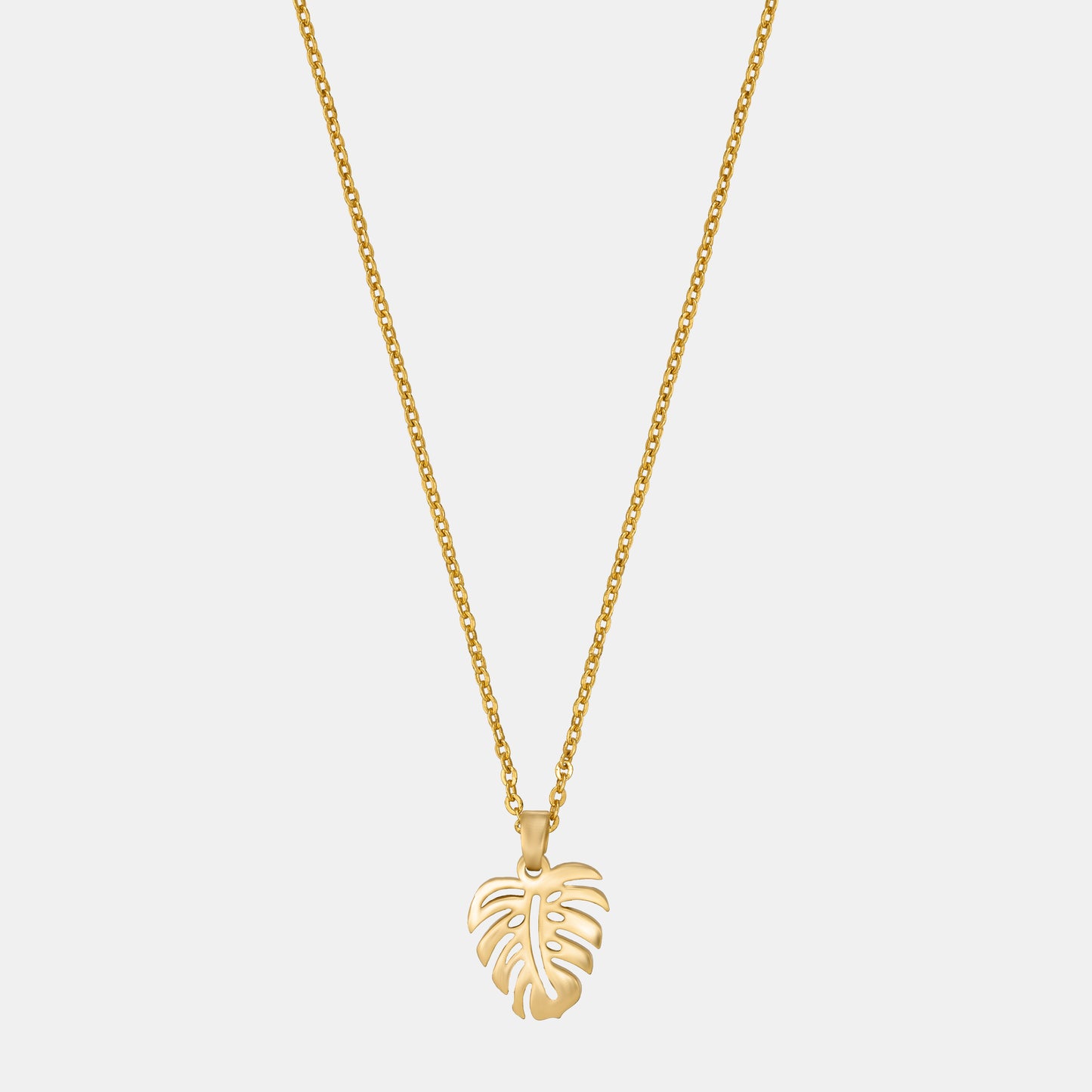 loving the delicate charm of this leaf pendant golden necklace