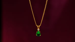 Green Teardrop Elegance Necklace